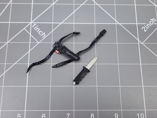 BAM 1/6 Knife W/ Black Drop Leg Holster (BBI)