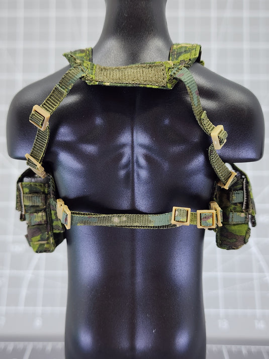 BAM 1/6 Tropical Multi Cam Chestpack and Machine Gun