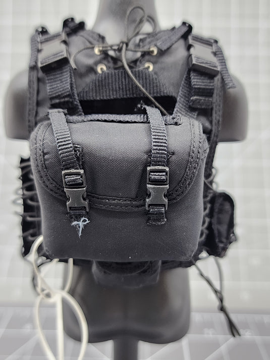 BAM 1/6 Grey Uniform, Black Molle Vest, and FN P90