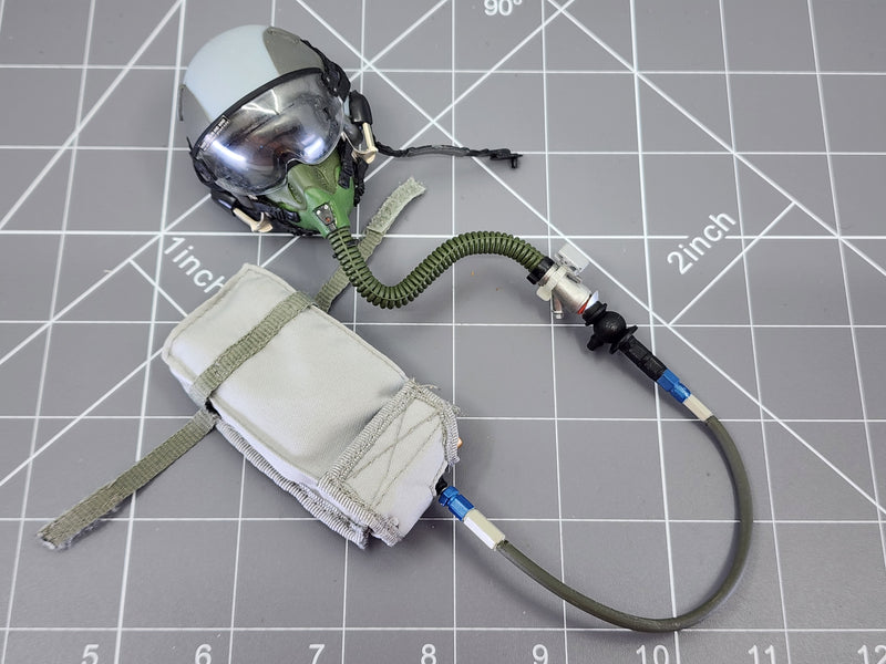 Load image into Gallery viewer, BAM 1/6 Pilot Helmet W/ 02 Tank HALO/HAHO (BBI)
