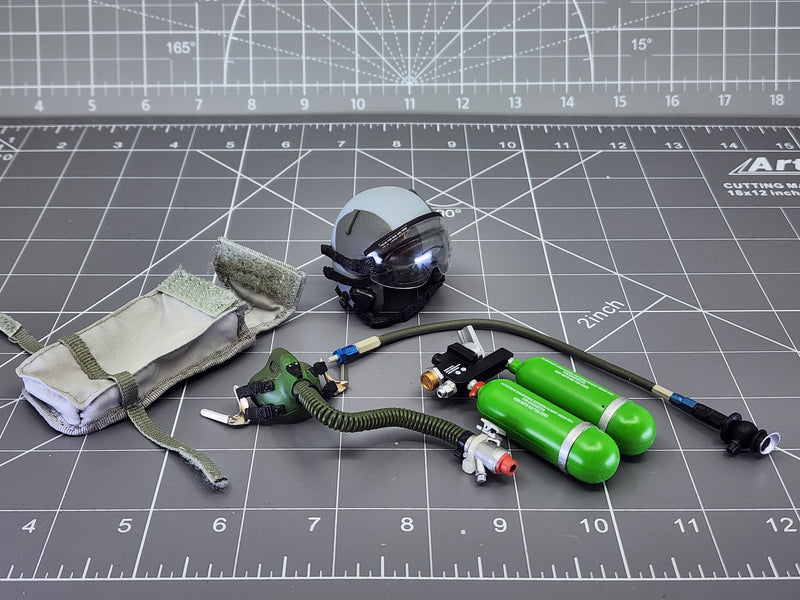 Load image into Gallery viewer, BAM 1/6 Pilot Helmet W/ 02 Tank HALO/HAHO (BBI)
