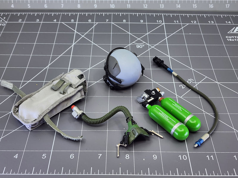 Load image into Gallery viewer, BAM 1/6 Pilot Helmet W/ 02 Tank HALO/HAHO (BBI)
