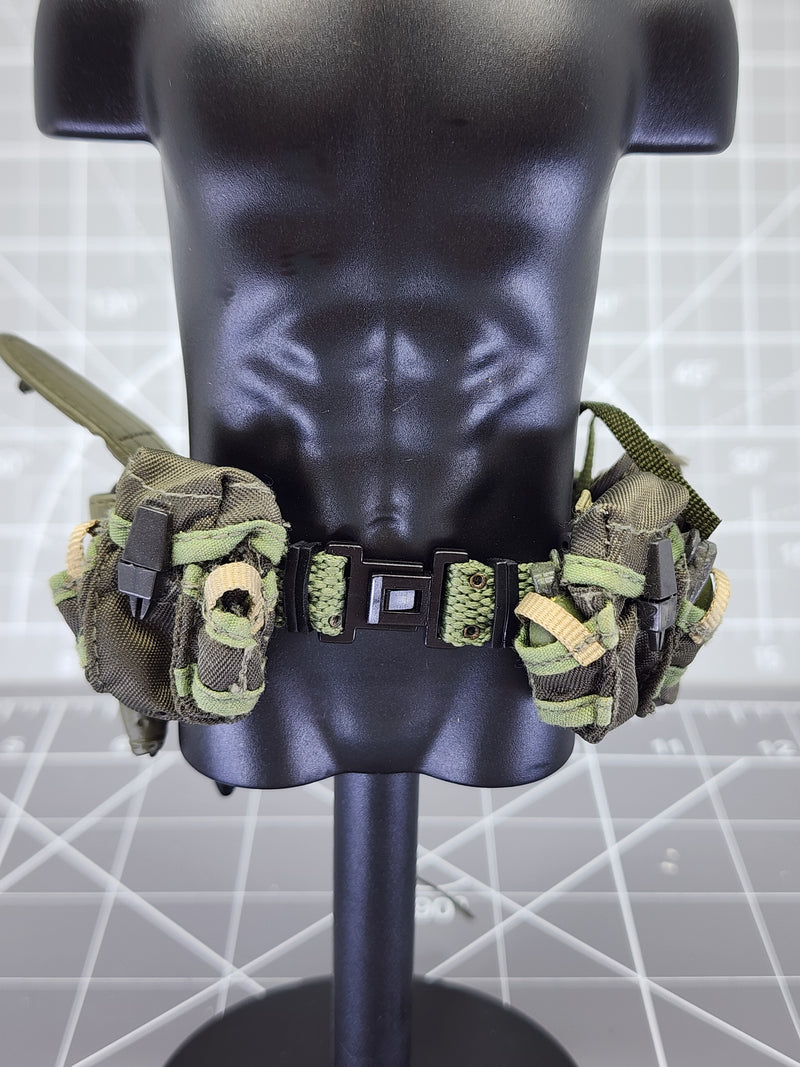 Load image into Gallery viewer, BAM 1/6 OD Green Belt W/ Pouches (Dragon)
