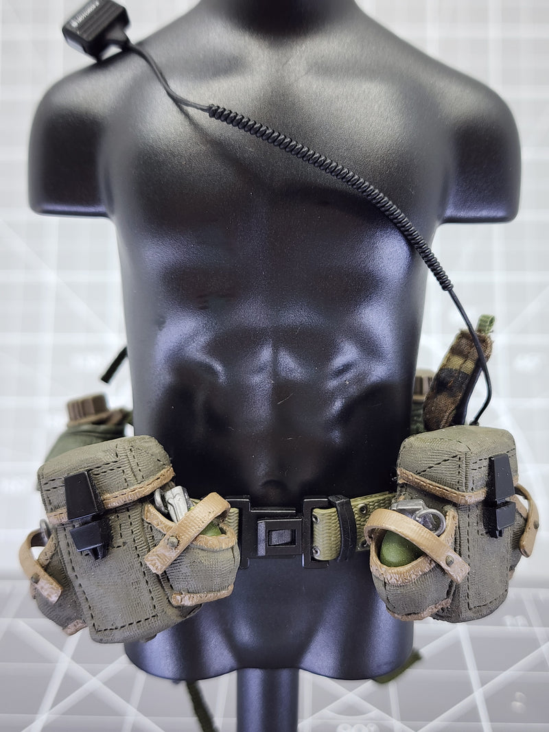 Load image into Gallery viewer, BAM 1/6 OD Green Belt W/ Pouches &amp; Radio (Dragon)
