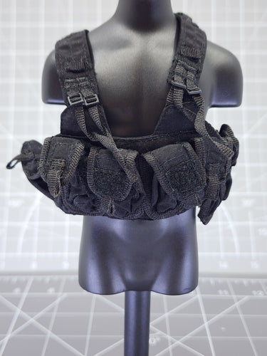 BAM 1/6 Black Chest Rig W/ Puches (Intoyz)