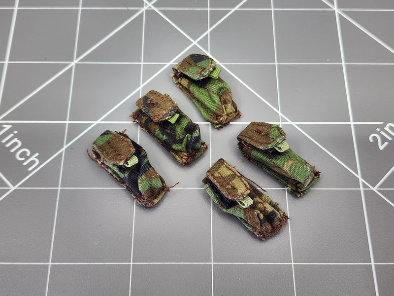 Load image into Gallery viewer, BAM 1/6 Woodland Green Camo Mag Pouch Set
