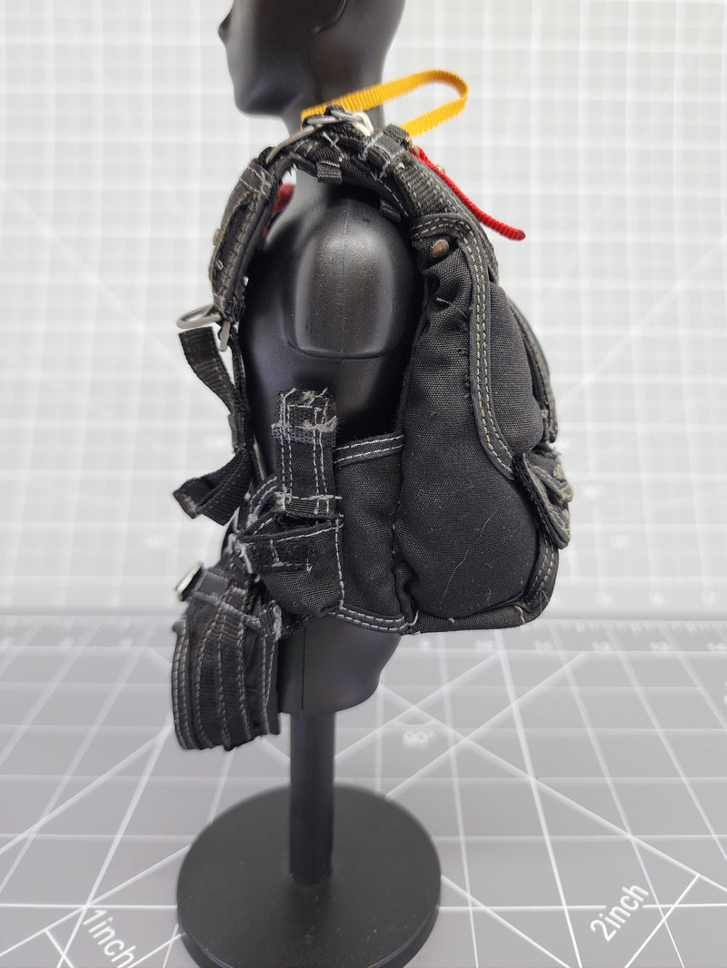 Load image into Gallery viewer, BAM 1/6 Black Parachute Backpack W/ Leg Straps (BBI)

