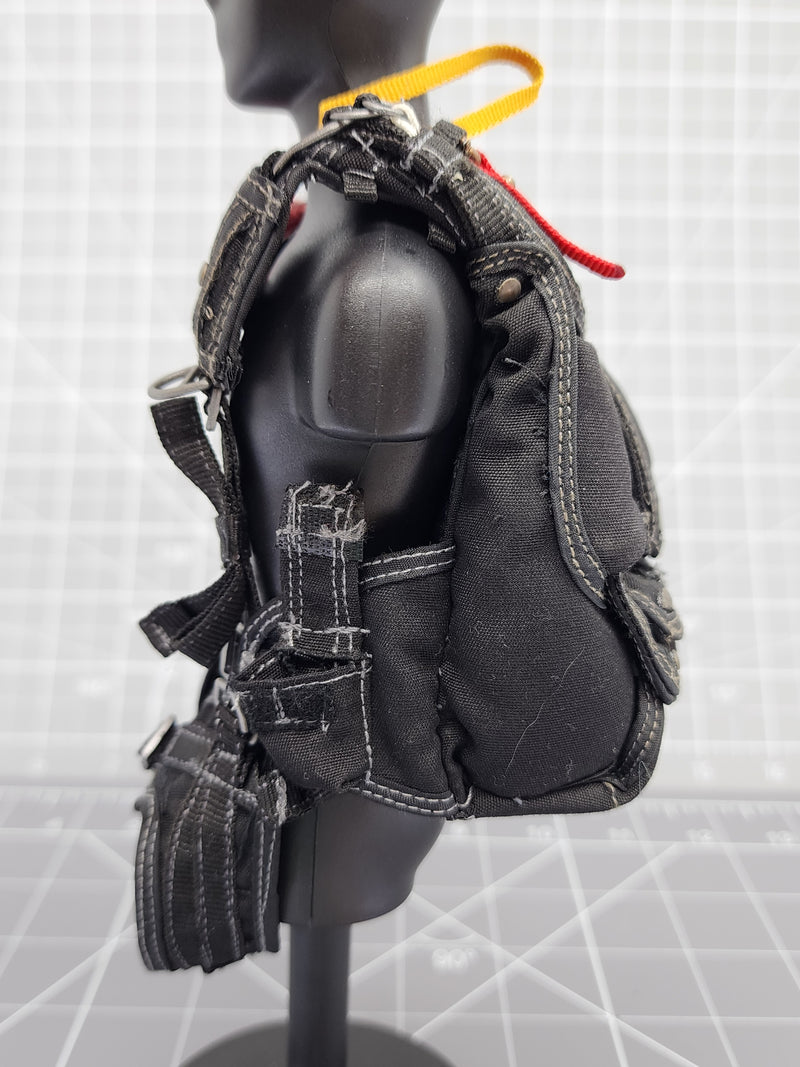 Load image into Gallery viewer, BAM 1/6 Black Parachute Backpack W/ Leg Straps (BBI)
