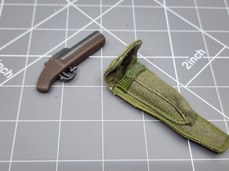 Load image into Gallery viewer, BAM 1/6 Vietnam M203 Short Grenade launcher W/ Bag (21st Century)
