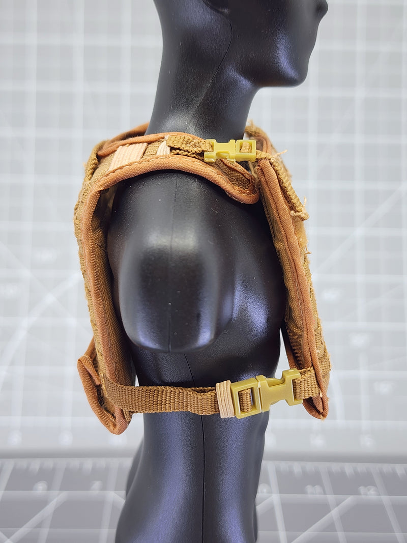 Load image into Gallery viewer, BAM 1/6 Coyote Tan Molle Plate Carrier Vest (Toy Soldier)
