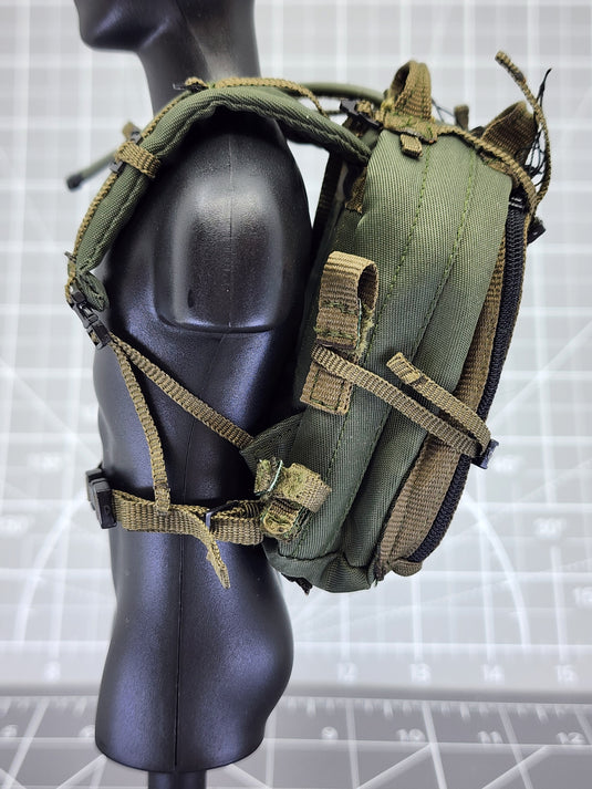 BAM 1/6 OD Green Medic Pack (Toy Soldier)