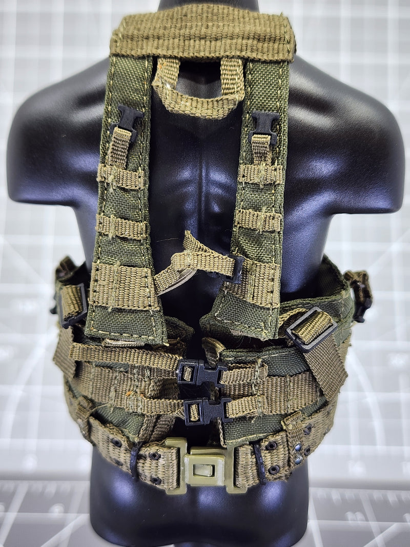 Load image into Gallery viewer, BAM 1/6 OD Green Chest Rig &amp; Pouch Set (Toy Soldier)
