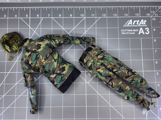 BAM 1/6 Woodlands Camo Uniform And Hat (Toy Soldier)