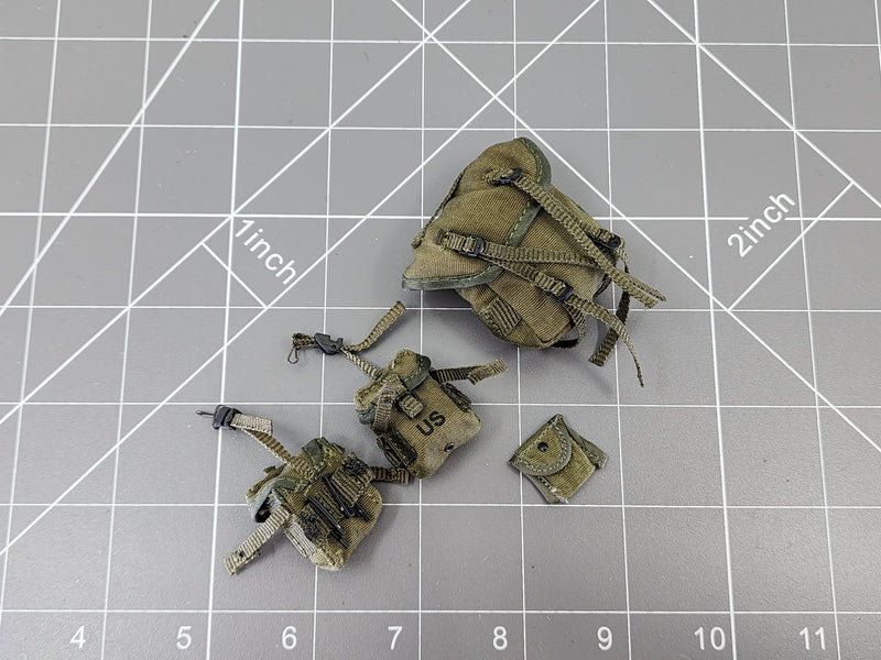 Load image into Gallery viewer, BAM 1/6 Vietnam OD Green Butt Pack &amp; Pouch Set (Toy Soldier)
