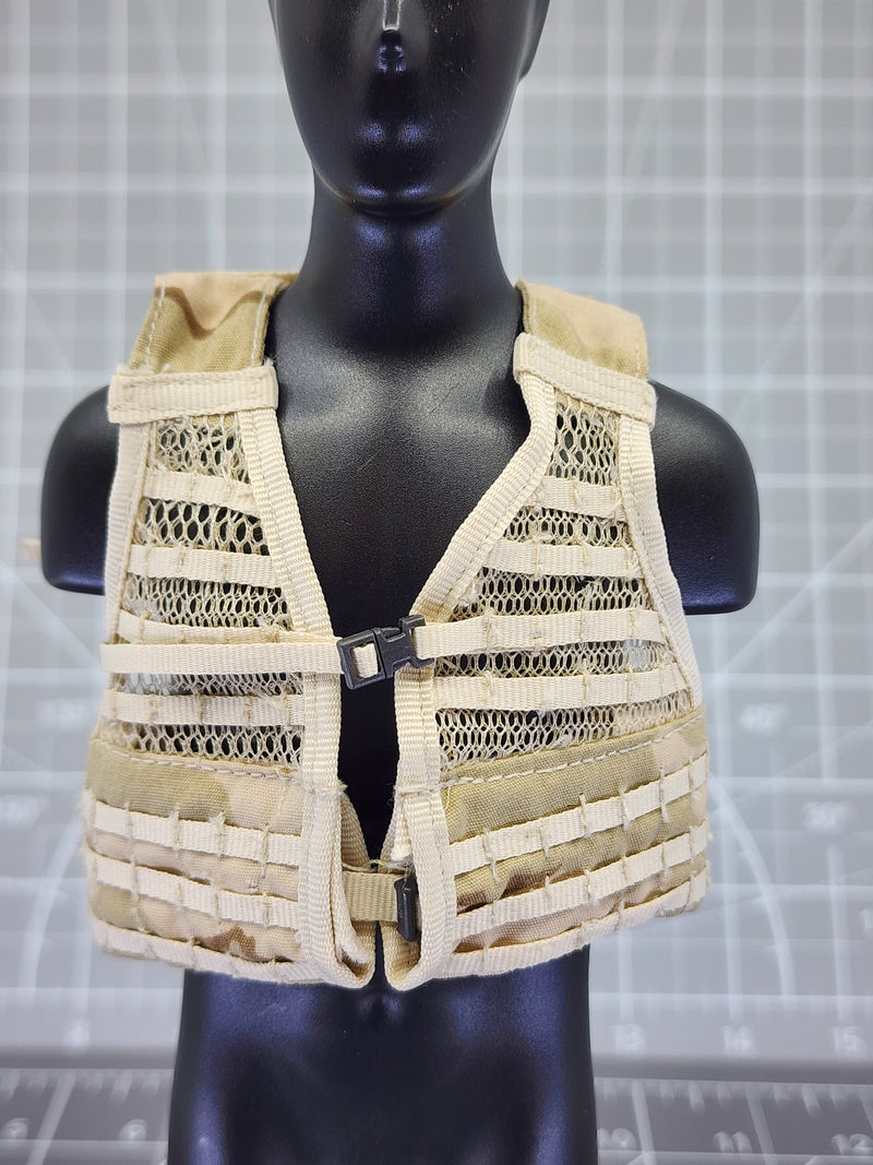 Load image into Gallery viewer, BAM 1/6 Mesh 3c Desert Camo Molle Vest (Dragon)
