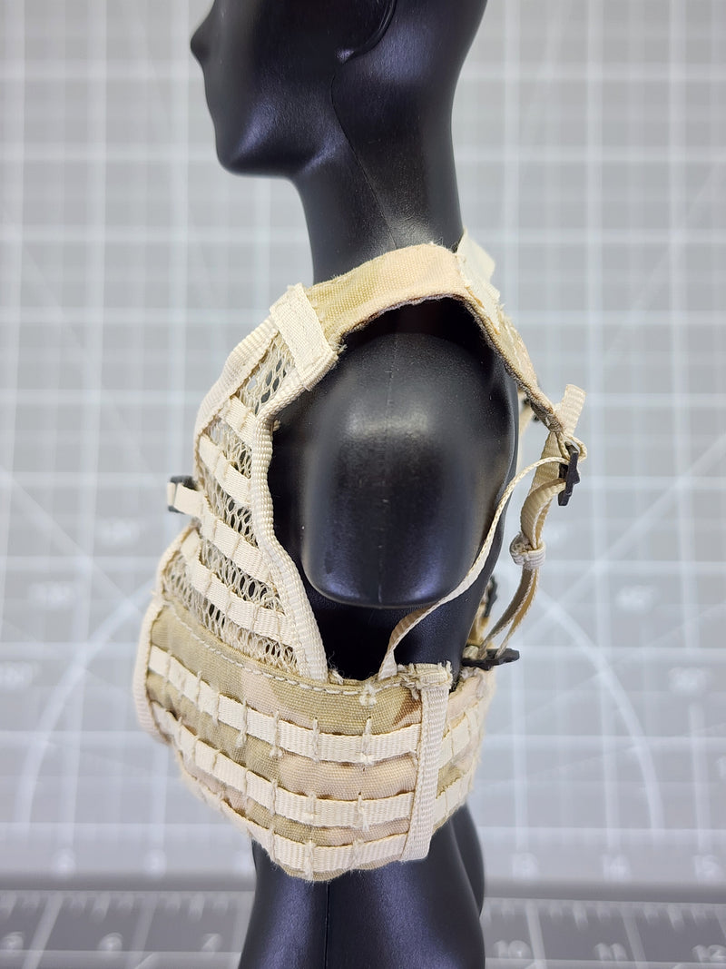 Load image into Gallery viewer, BAM 1/6 Mesh 3c Desert Camo Molle Vest (Dragon)
