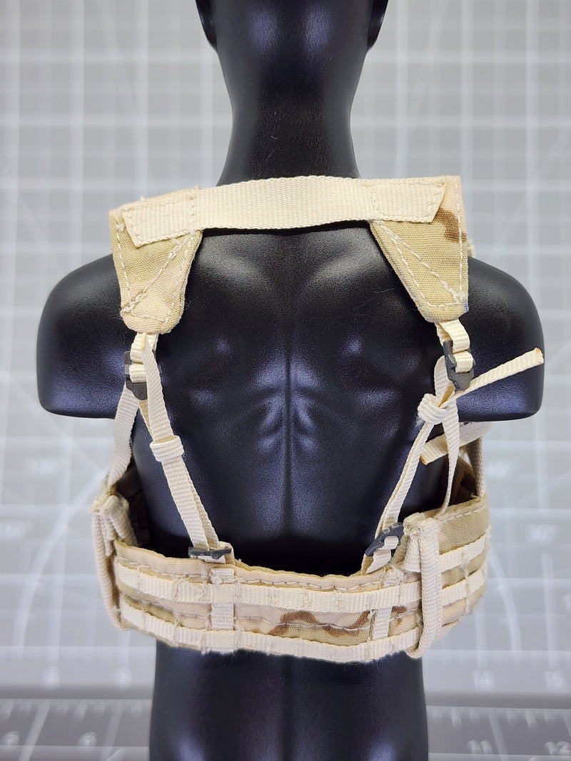 Load image into Gallery viewer, BAM 1/6 Mesh 3c Desert Camo Molle Vest (Dragon)
