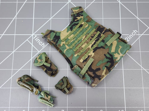 BAM 1/6 Woodlands Camo Molle Plate Carrier Vest W/ Pouches (Dragon)