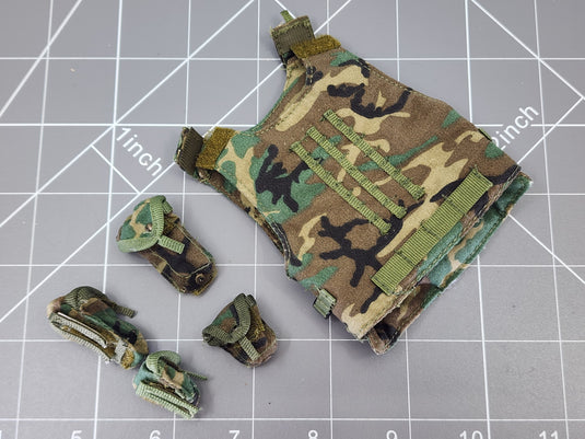 BAM 1/6 Woodlands Camo Molle Plate Carrier Vest W/ Pouches (Dragon)