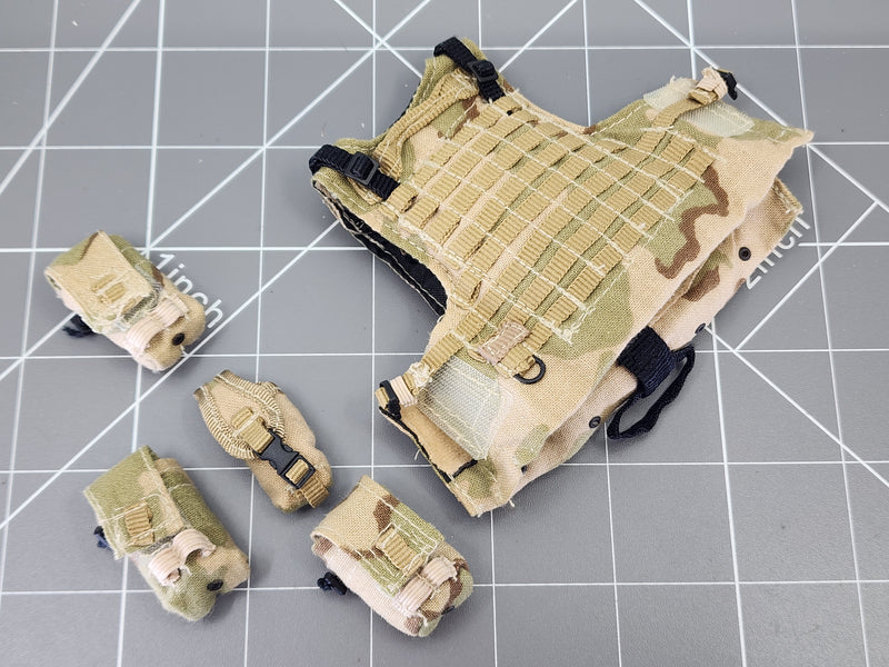 Load image into Gallery viewer, BAM 1/6 3C Desert Camo Molle Plate Carrier Vest W/ Pouches (BBI/Custom Craft)
