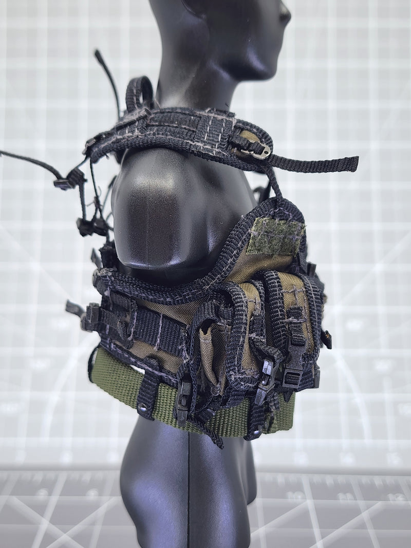 Load image into Gallery viewer, BAM 1/6 OD Green Vest W/ Ammo Pouches (ACE)
