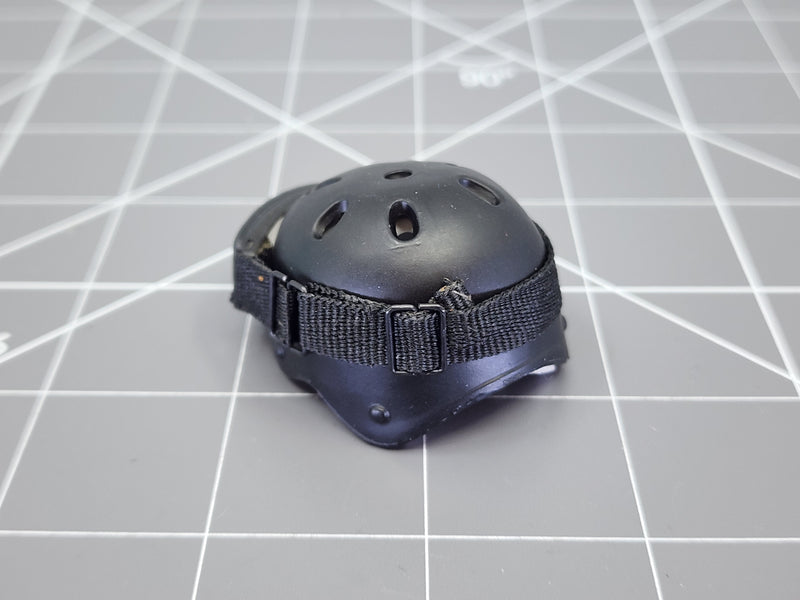 Load image into Gallery viewer, BAM 1/6 Black BHD Helmet W/ White Liner &amp; Goggles (Toy Soldier)
