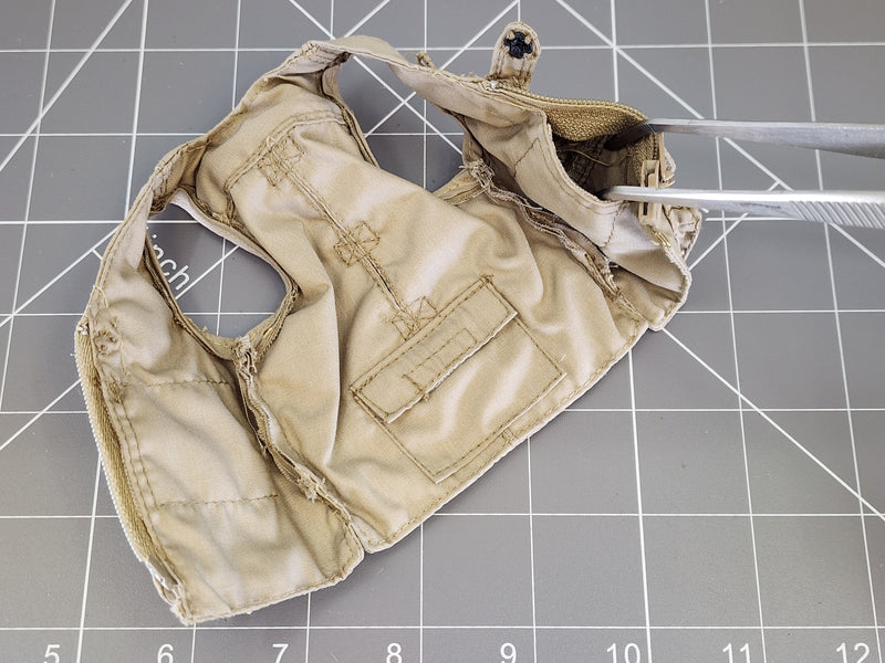 Load image into Gallery viewer, BAM 1/6 PMC DEVGRU Concealment Vest Ver. 4 (BBI)
