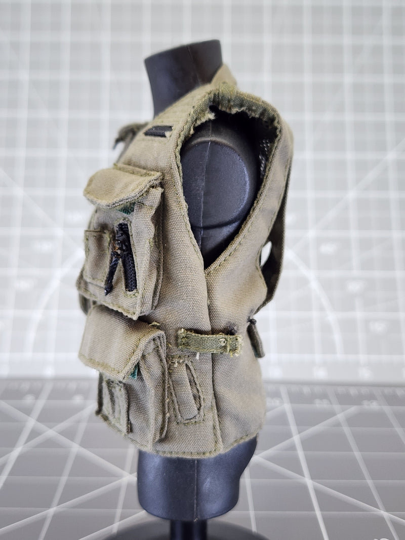 Load image into Gallery viewer, BAM 1/6 PMC DEVGRU OD Green Concealment Vest Ver. 6 (Toy Soldier)
