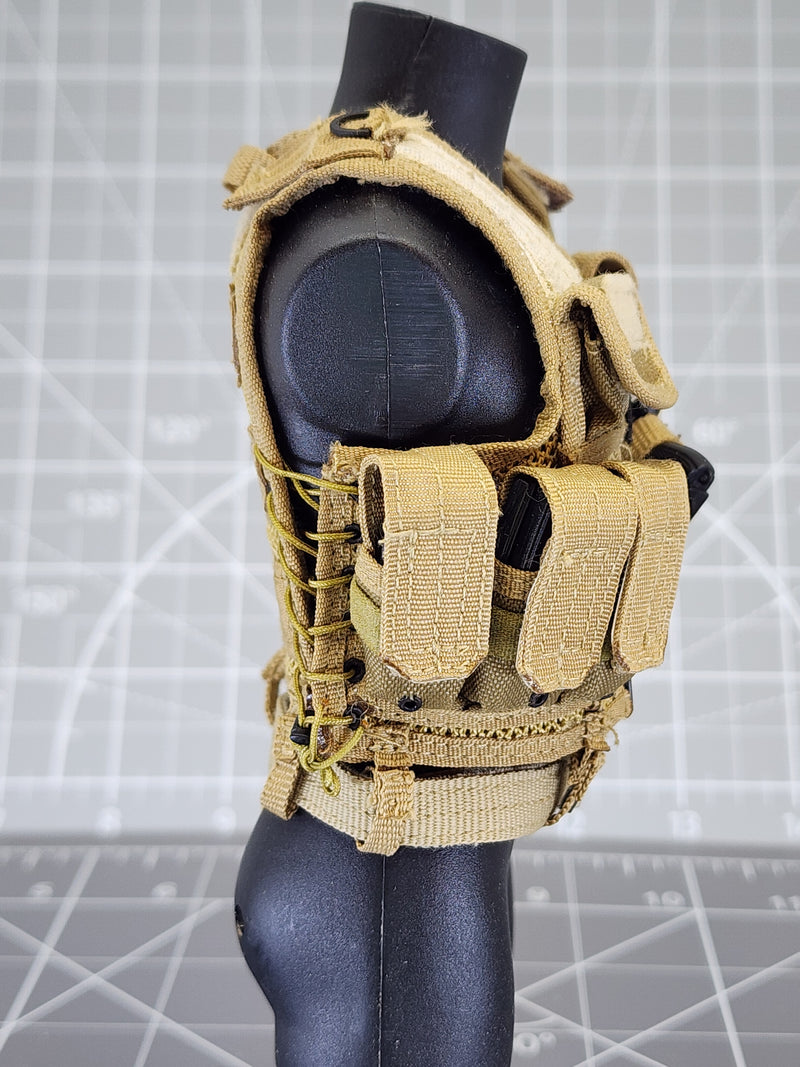 Load image into Gallery viewer, BAM 1/6 PMC Crossdraw Coyote Tan Tach Vest (Playhouse)
