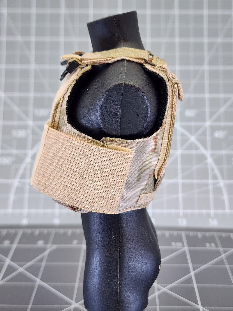 Load image into Gallery viewer, BAM 1/6 3C Desrt Camo Plate Carrier (Toy Soldier)
