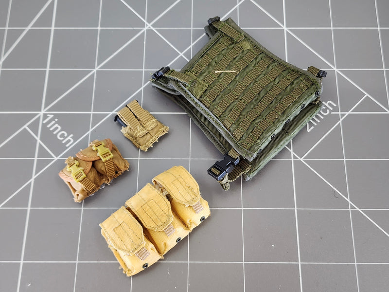 Load image into Gallery viewer, BAM 1/6 OD Green Molle Plate Carrier W/ Pouches (Hot Toys)
