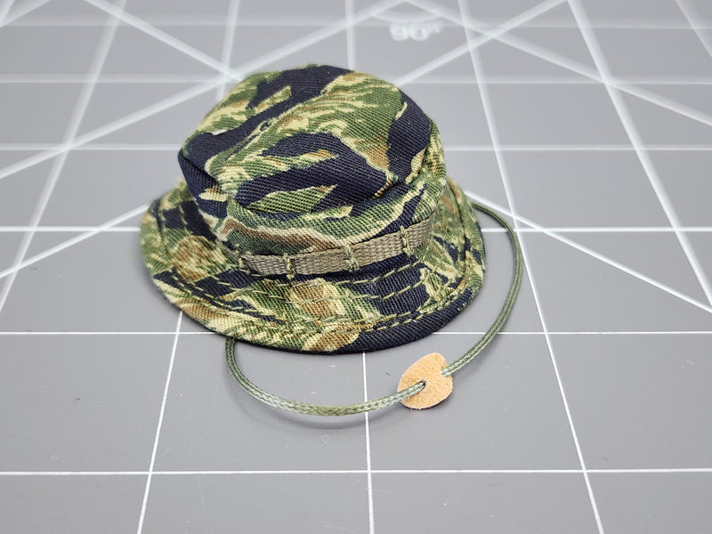 Load image into Gallery viewer, BAM 1/6 Vietnam Tiger Stripe Camo Boonie Hat (Toy Soldier)
