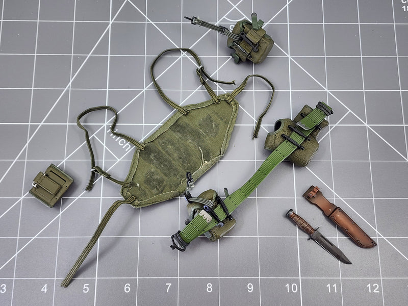 Load image into Gallery viewer, BAM 1/6 Vietnam OD Green Belt &amp; Chest Rig W/ Pouches &amp; Knife (Dragon/ 21 Century)
