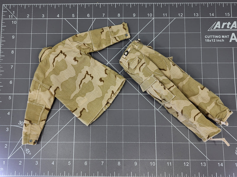 Load image into Gallery viewer, BAM 1/6 3C Desert Camo Uniform Ver.2 (Dragon)
