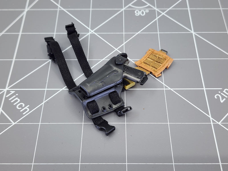 Load image into Gallery viewer, BAM 1/6 1911 Pistol W/ Drop Leg Holster (Toy Soldier)
