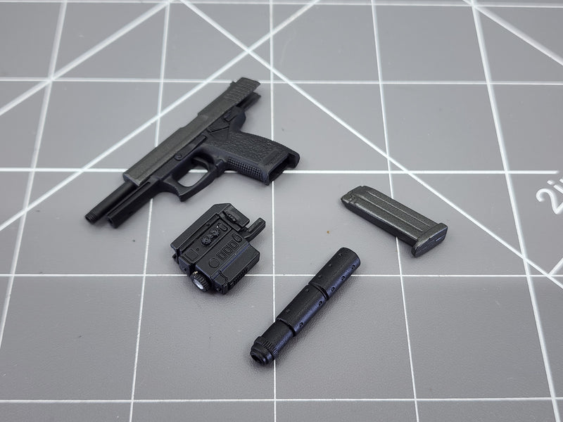 Load image into Gallery viewer, BAM 1/6 HK SOCOM Pistol (Dragon)
