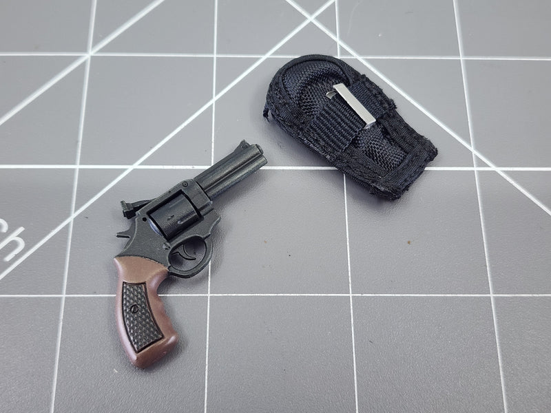 Load image into Gallery viewer, BAM 1/6 Revolver W/ Black Holster (Hot Toys)
