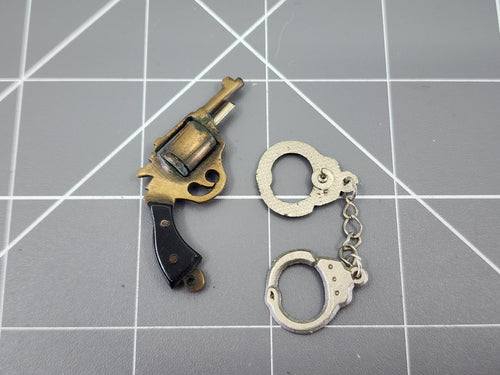BAM 1/6 Revolver & Handcuffs (Metal)