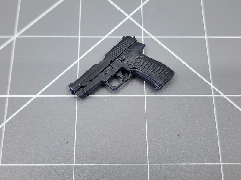 Load image into Gallery viewer, BAM 1/6 P226 Pistol W/ 3c Camo Drop Leg Holster (Ace)
