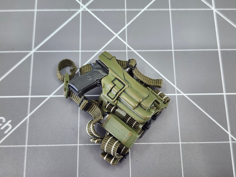 Load image into Gallery viewer, BAM 1/6 M9 Pistol W/ OD Green Drop Leg Holster (Hot Toys)
