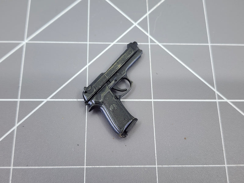 Load image into Gallery viewer, BAM 1/6 M9 Pistol W/ OD Green Drop Leg Holster (Hot Toys)
