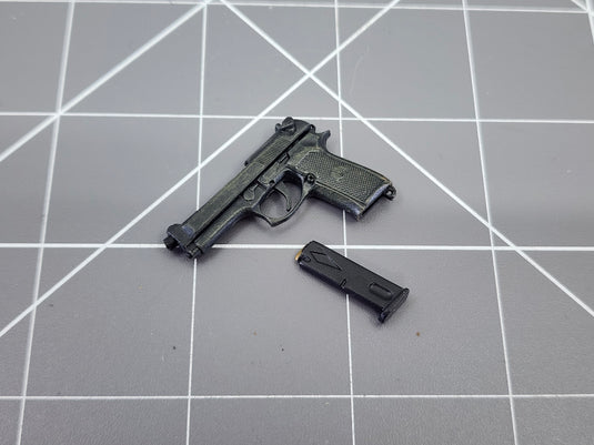 BAM 1/6 M9 Pistol W/ OD Green Drop Leg Holster (Hot Toys)