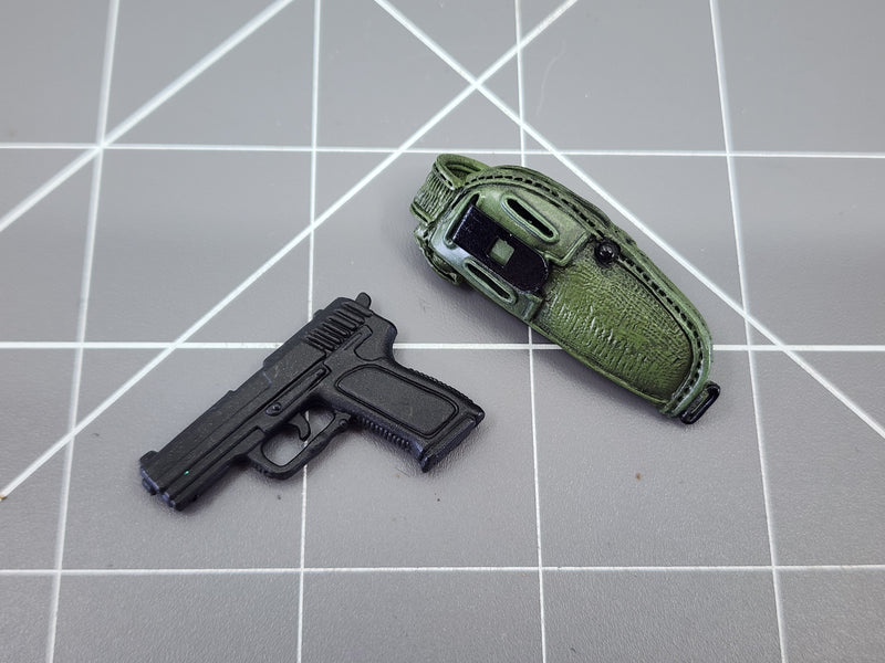 Load image into Gallery viewer, BAM 1/6 SIG P226 W/ Molle Green Holster
