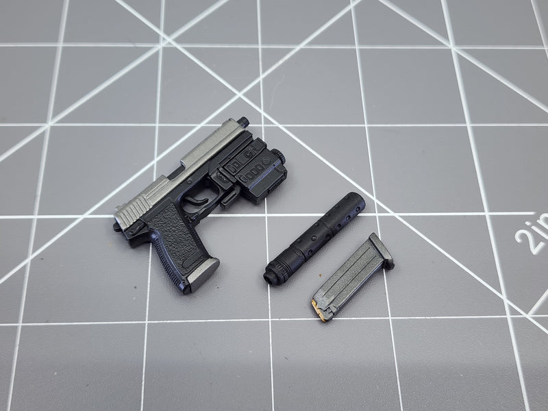 Load image into Gallery viewer, BAM 1/6 HK SOCOM Pistol W/ Suppressor (Dragon)
