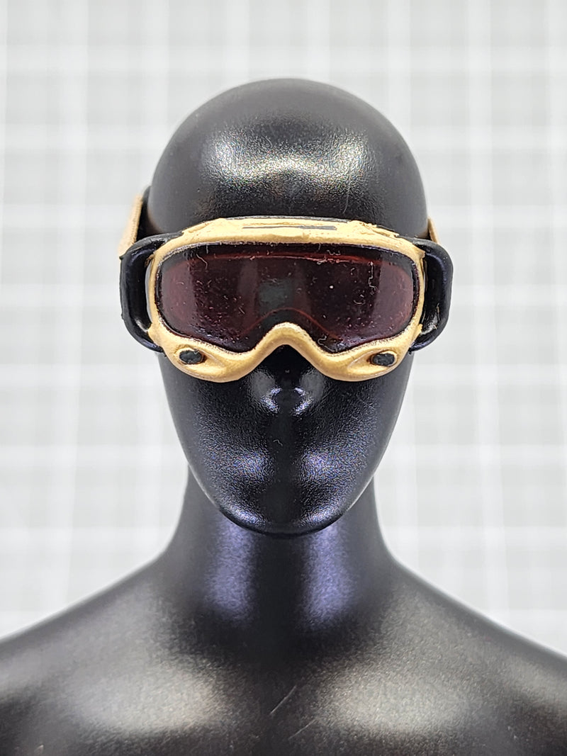 Load image into Gallery viewer, BAM 1/6 Tan Goggles W/ Red Lens (Hot Toys)
