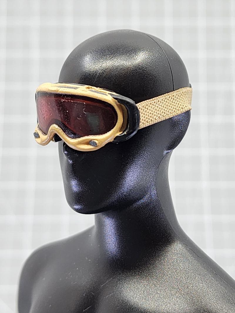 Load image into Gallery viewer, BAM 1/6 Tan Goggles W/ Red Lens (Hot Toys)
