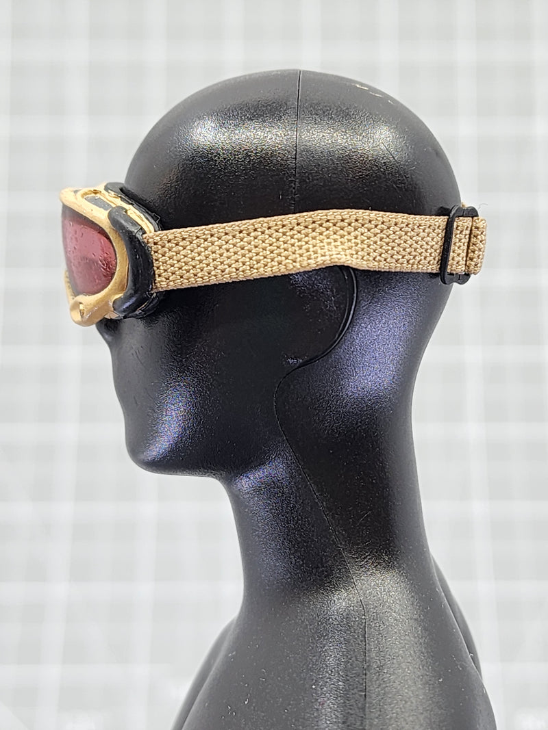 Load image into Gallery viewer, BAM 1/6 Tan Goggles W/ Red Lens (Hot Toys)
