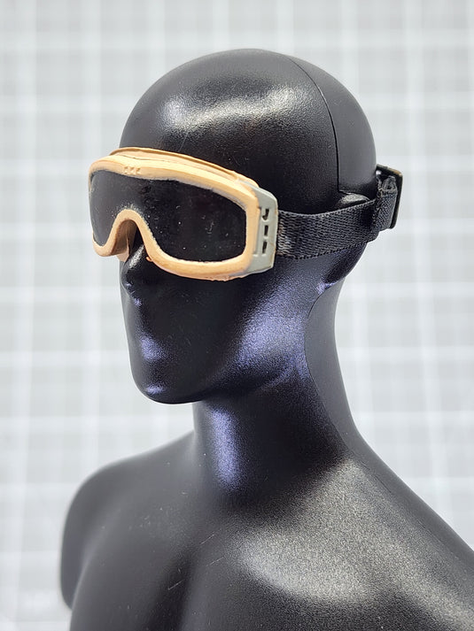 BAM 1/6 Tan Goggles W/ Tinted Lens (Hot Toys)
