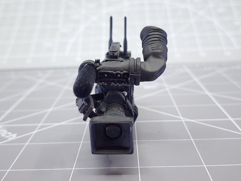 Load image into Gallery viewer, BAM 1/6 Custom Craft War Journalist Digital Video News Camera (BBI)
