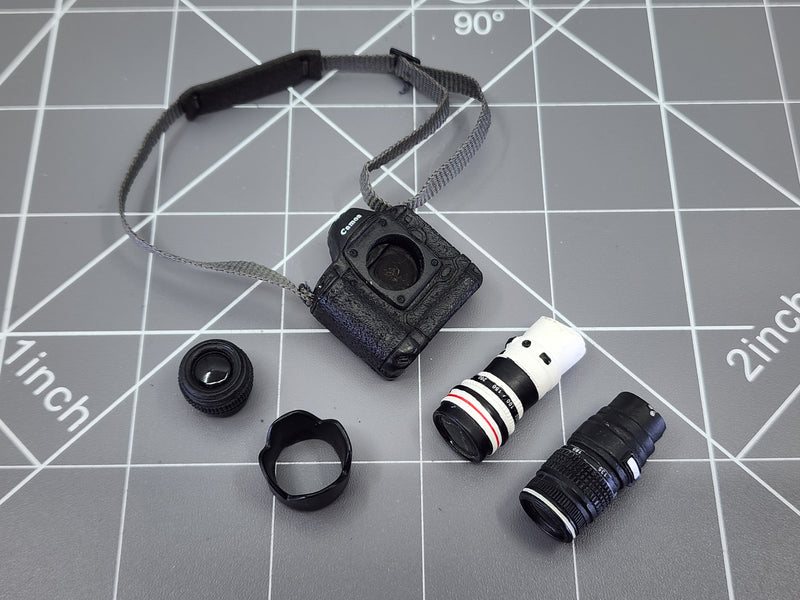Load image into Gallery viewer, BAM 1/6 Custom Craft War Journalist DSLR W/ Zoom Lens (BBI)
